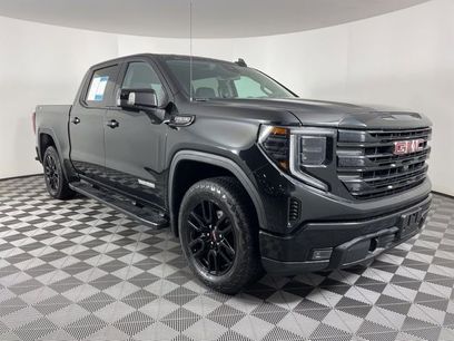Used 2022 GMC Sierra 1500 Elevation w/ Elevation Premium Package