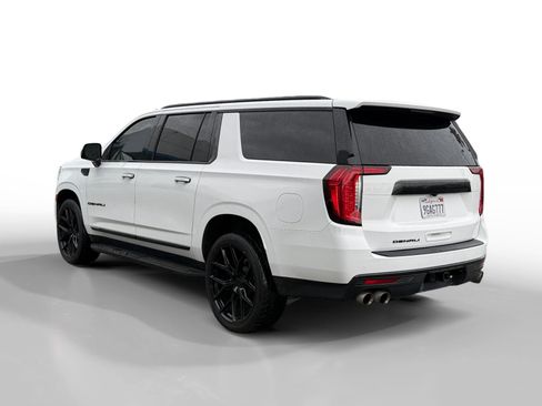 Used 2021 GMC Yukon XL Denali image 3