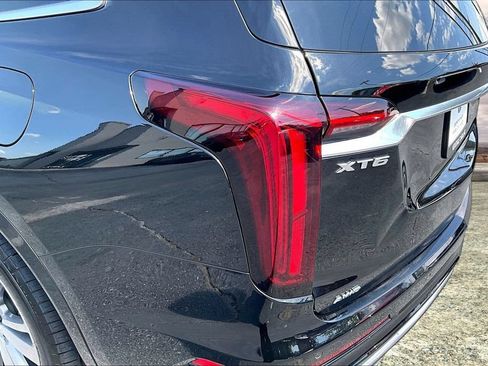 Used 2023 Cadillac XT6 Premium Luxury AWD/4WD image 18