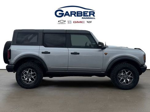 Used 2024 Ford Bronco Badlands AWD/4WD image 6