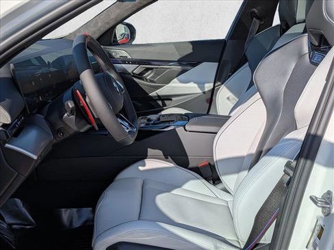 New 2026 BMW M5 Touring image 4