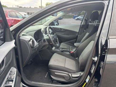 Used 2018 Hyundai Kona SEL image 5