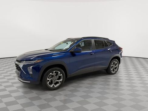 Certified 2024 Chevrolet Trax LT FWD image 5