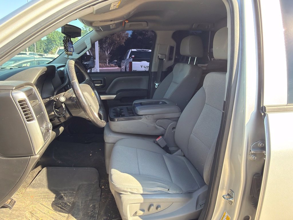 Used 2018 Chevrolet Silverado 1500 LT w/ Texas Edition RWD image 6