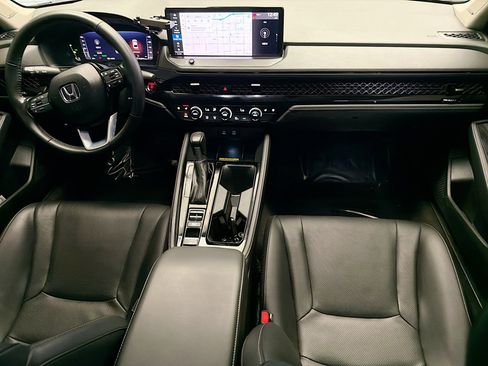 Used 2023 Honda Accord Touring image 12