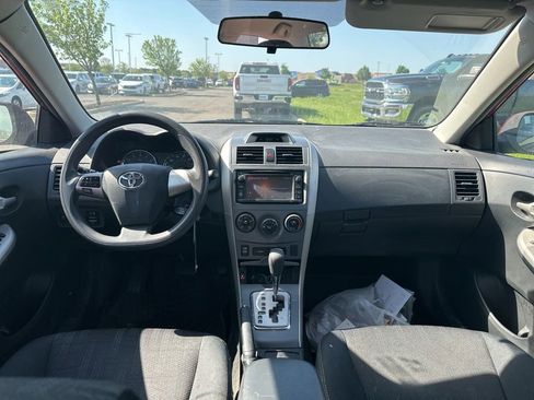 Used 2013 Toyota Corolla S image 19