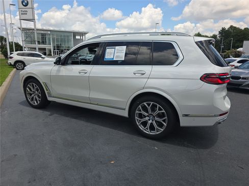 Used 2025 BMW X7 xDrive40i AWD/4WD image 6