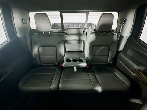 Used 2020 Chevrolet Silverado 1500 LT w/ All-Star Edition image 13