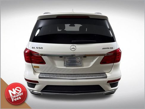 Used 2013 Mercedes-Benz GL 550 4MATIC image 4