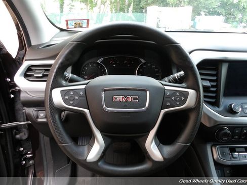 Used 2021 GMC Acadia SLE w/ Driver Convenience Package FWD image 15