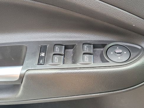 Used 2015 Ford Escape Titanium w/ Equipment Group 301A AWD/4WD image 28