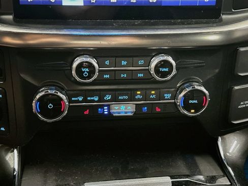 Used 2022 Ford F150 Lariat AWD/4WD image 17