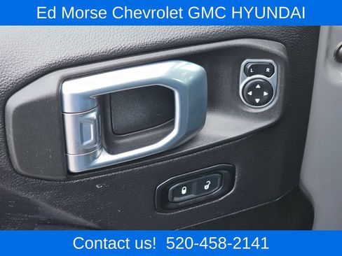 Used 2022 Jeep Gladiator Mojave w/ LED Lighting Group AWD/4WD image 11