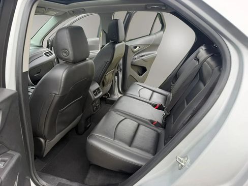 Used 2018 Chevrolet Equinox Premier FWD image 17