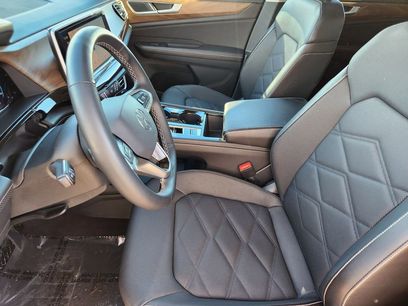 Used 2025 Volkswagen Atlas SE