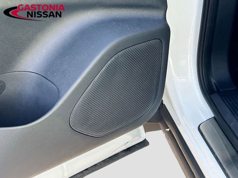 Used 2023 Nissan Rogue SL w/ SL Premium Package image 25