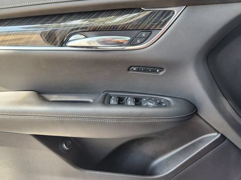 Used 2022 Cadillac XT6 Premium Luxury w/ Technology Package FWD image 24