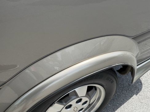 Used 2003 Chevrolet Astro RWD image 15