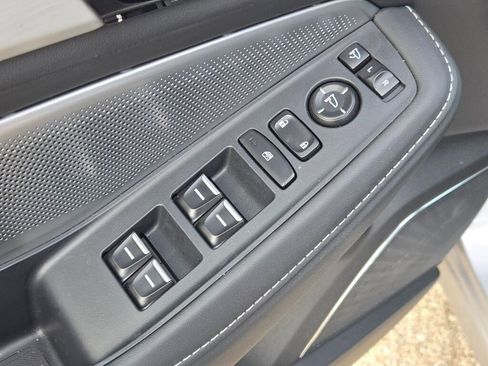 Certified 2025 Acura MDX w/ Technology Package image 23