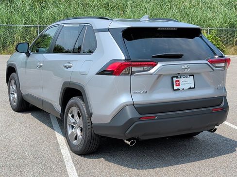 Certified 2025 Toyota RAV4 LE AWD/4WD image 6