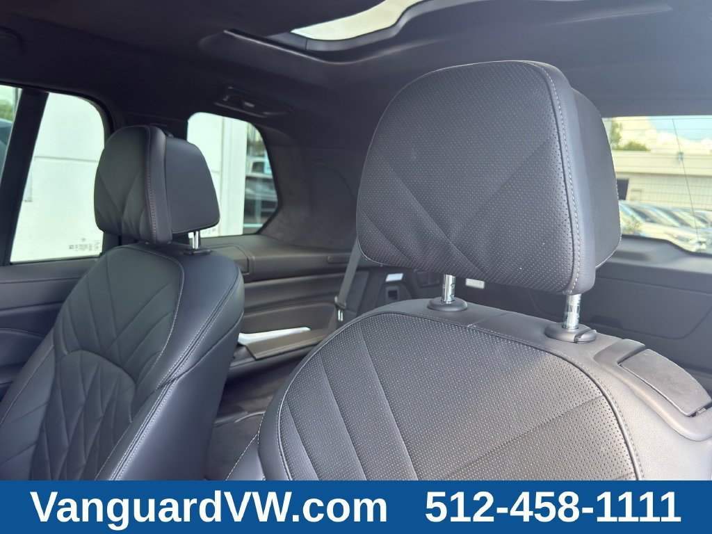 Used 2023 BMW X7 xDrive40i w/ Premium Package AWD/4WD image 28