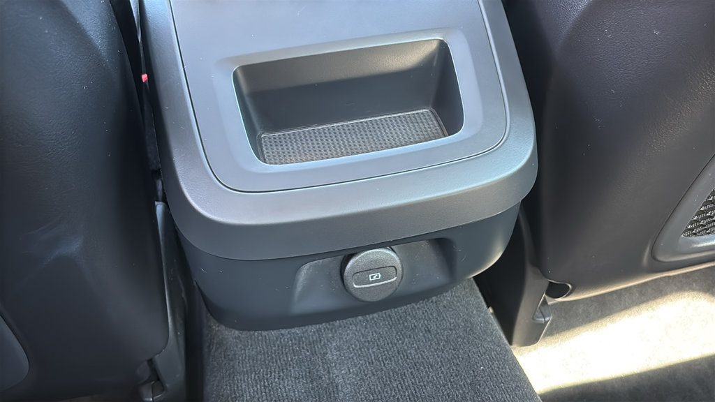 Certified 2024 Volvo S60 B5 Plus AWD/4WD image 9