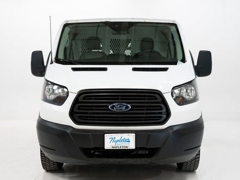 Used 2017 Ford Transit 250 130 Low Roof image 4