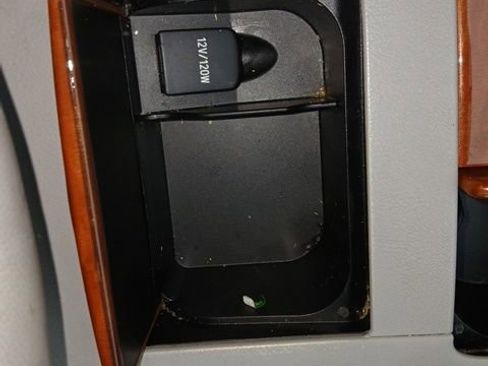 Used 2011 Toyota Camry LE image 18