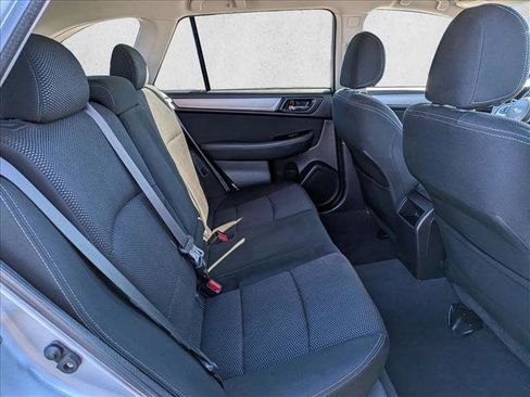 Used 2016 Subaru Outback 2.5i Premium image 23