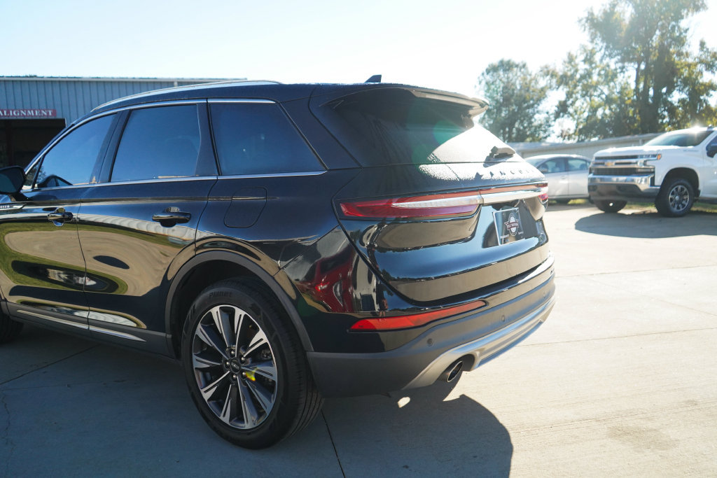 Used 2022 Lincoln Corsair Reserve w/ Elements Package FWD image 20