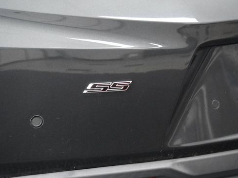 Used 2016 Chevrolet Camaro SS RWD image 16