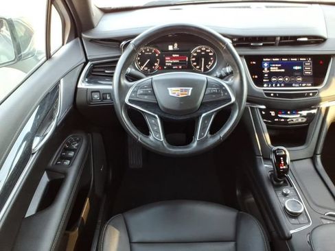 Used 2023 Cadillac XT5 Premium Luxury w/ LPO, Floor Liner Package AWD/4WD image 15