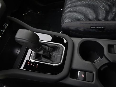 Certified 2025 Subaru Forester Premium AWD/4WD image 30