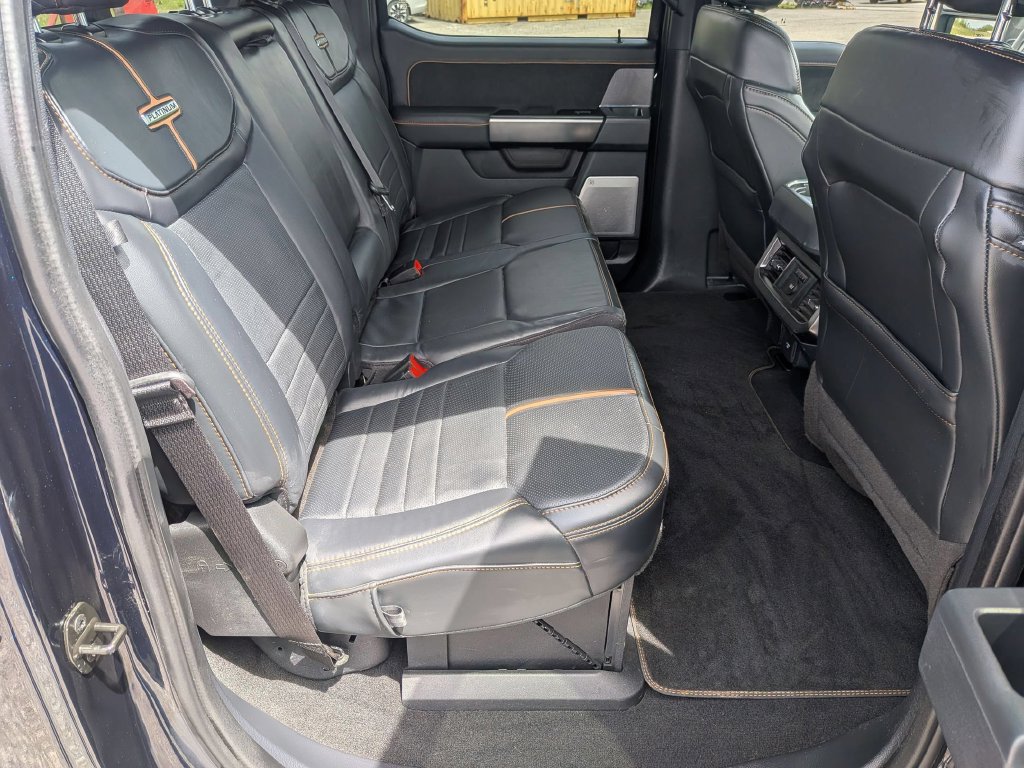 Used 2023 Ford F250 Platinum AWD/4WD image 21