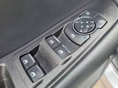 Used 2024 Ford Edge SEL w/ Convenience Package image 18