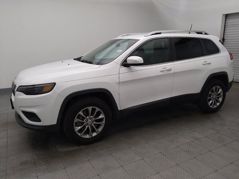 Used 2020 Jeep Cherokee Latitude Plus AWD/4WD image 2