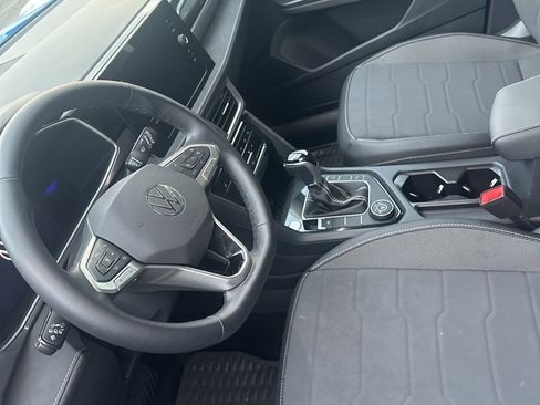 Used 2025 Volkswagen Taos SE image 8