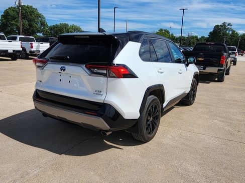 Used 2024 Toyota RAV4 XSE w/ Weather Package AWD/4WD image 5