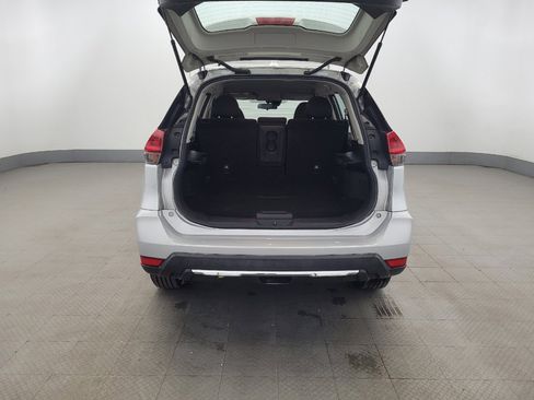 Used 2019 Nissan Rogue S AWD/4WD image 29