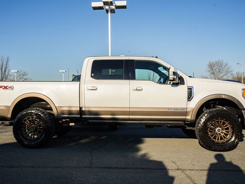 Used 2019 Ford F250 King Ranch w/ King Ranch Ultimate Package image 3