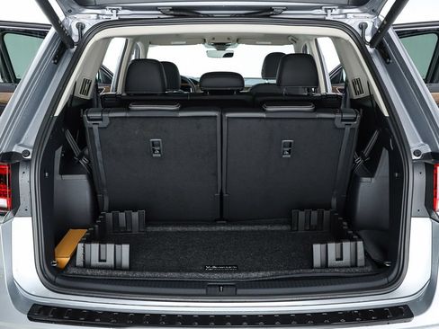 New 2026 Volkswagen Atlas SE FWD image 29