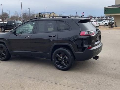 Used 2019 Jeep Cherokee Altitude image 6