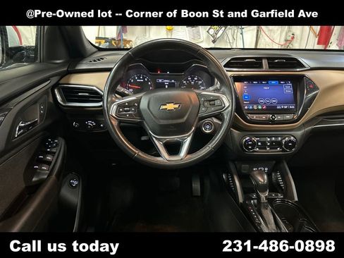 Used 2021 Chevrolet TrailBlazer ACTIV w/ Sun and Liftgate Package image 16