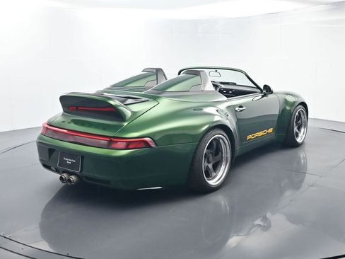 Used 1995 Porsche 911 Carrera RWD image 14