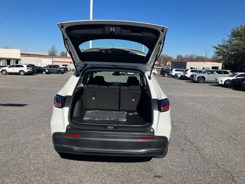 Certified 2023 Honda HR-V LX image 18