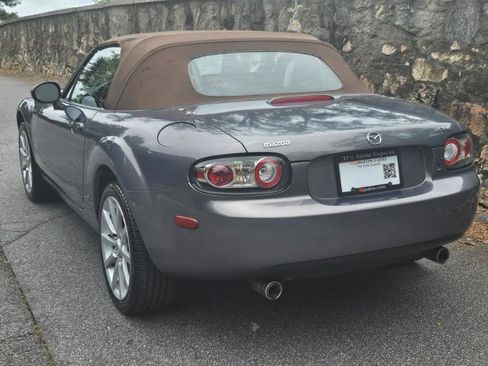 Used 2007 MAZDA MX-5 Miata Grand Touring w/ Premium Pkg RWD image 18