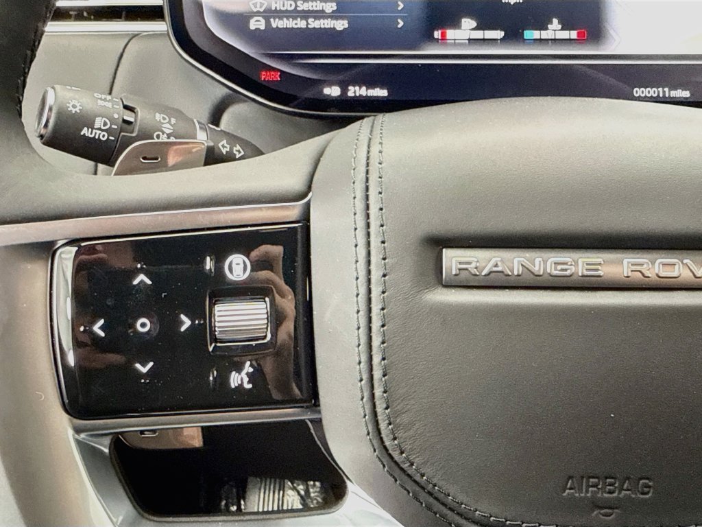New 2026 Land Rover Range Rover SE AWD/4WD image 11