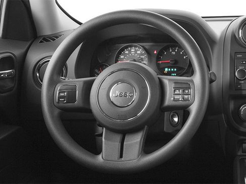 Used 2014 Jeep Patriot Limited image 9