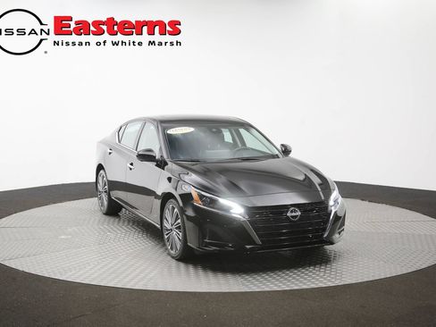 Used 2024 Nissan Altima 2.5 SL AWD/4WD image 46