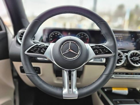 New 2026 Mercedes-Benz GLB 250 4MATIC image 27